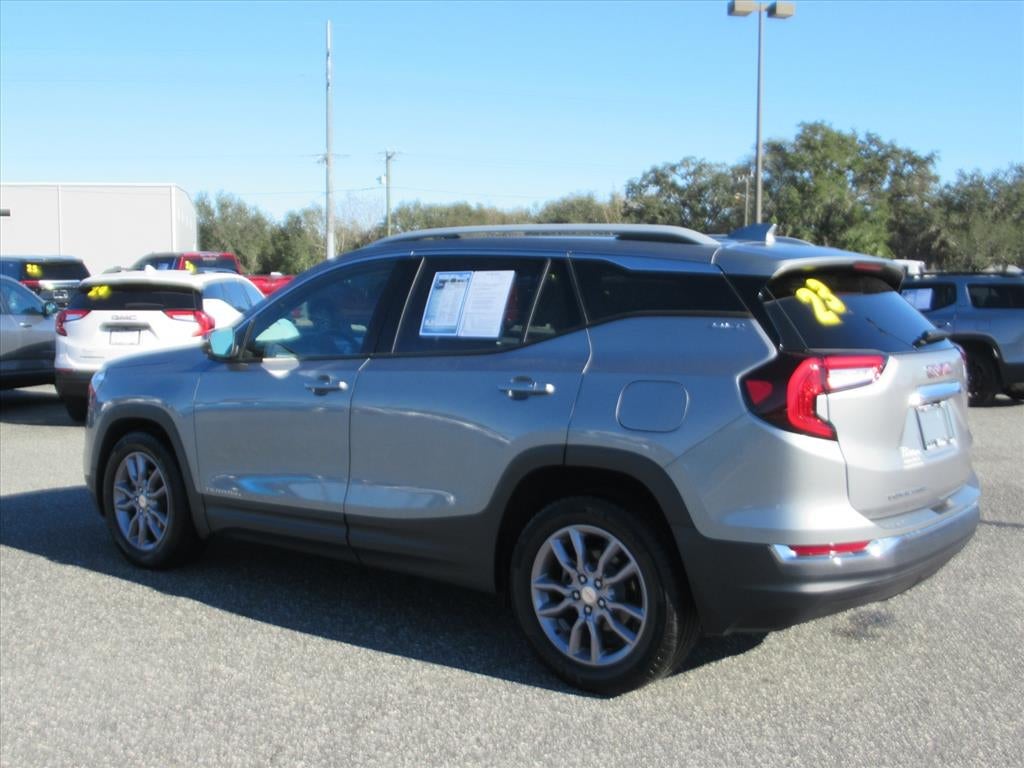 2023 GMC Terrain SLT