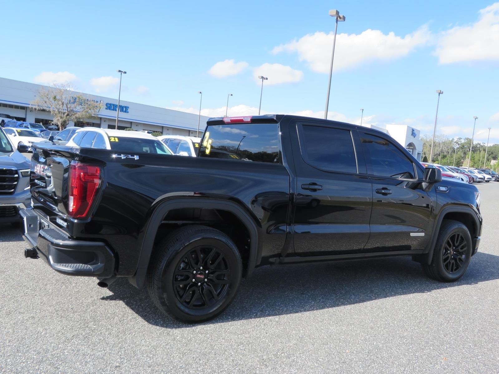 2025 GMC Sierra 1500 Elevation