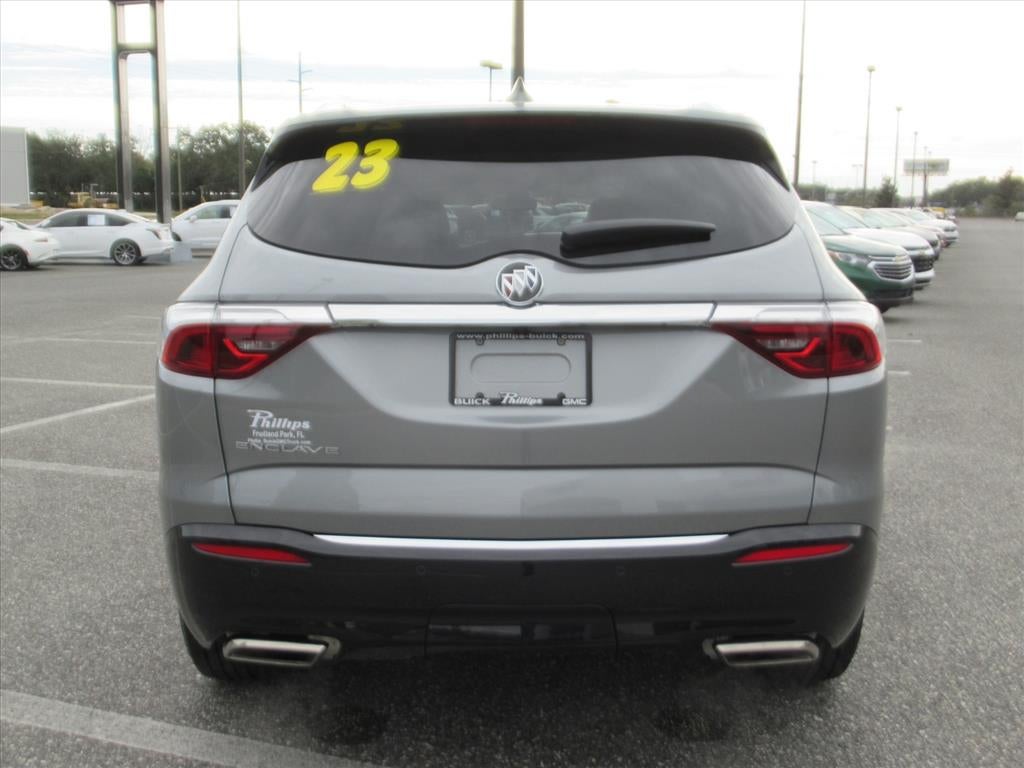 2023 Buick Enclave Essence