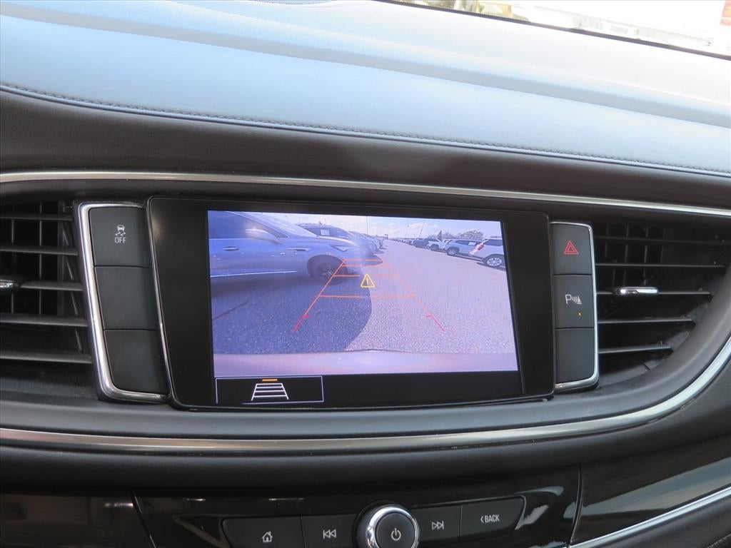 2020 Buick Enclave Essence
