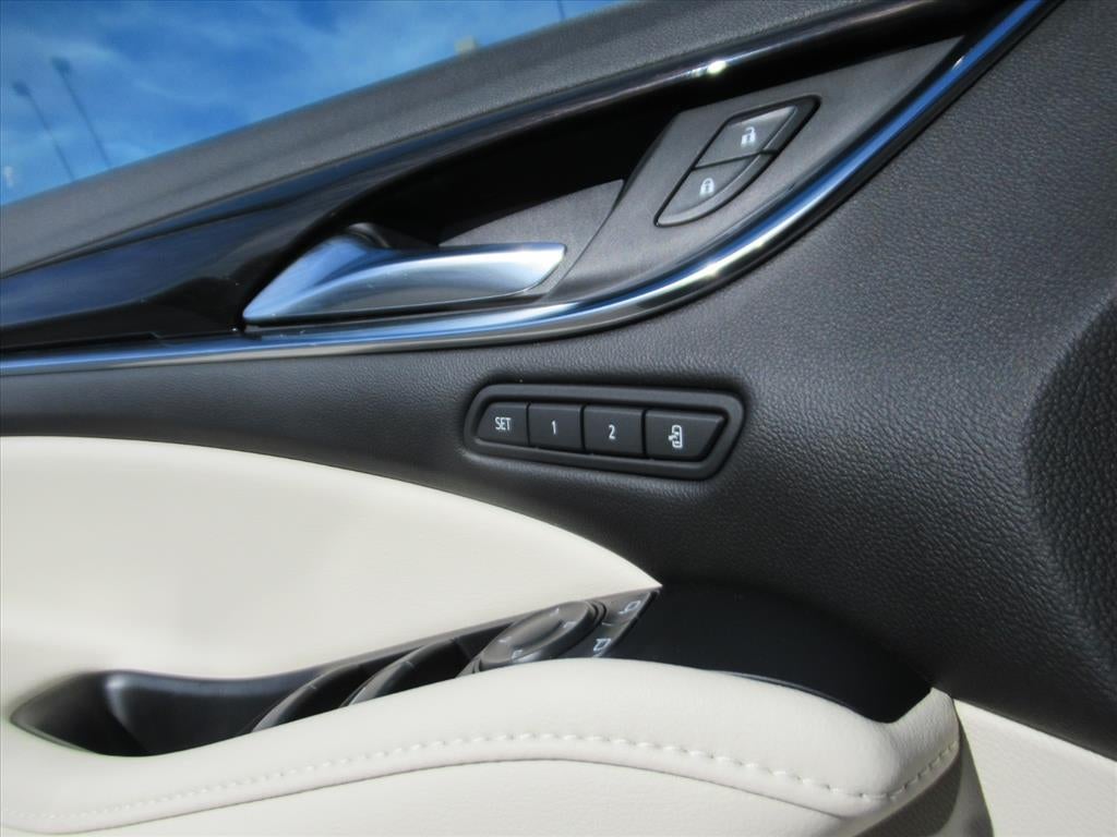 2023 Buick Enclave Premium