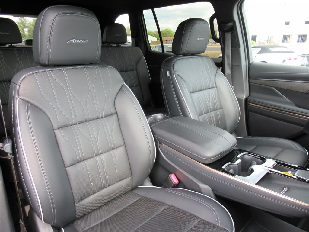 2025 Buick Enclave Avenir