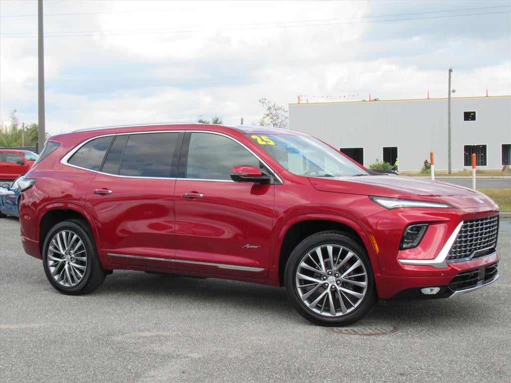 2025 Buick Enclave Avenir