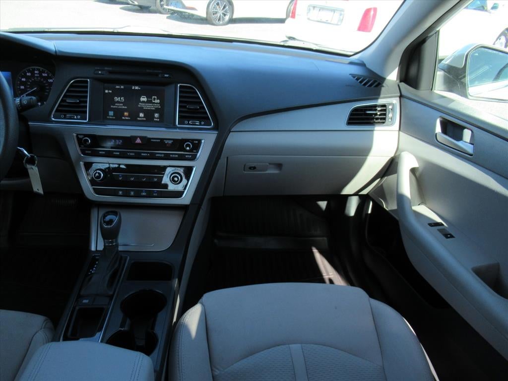 2016 Hyundai SONATA SE