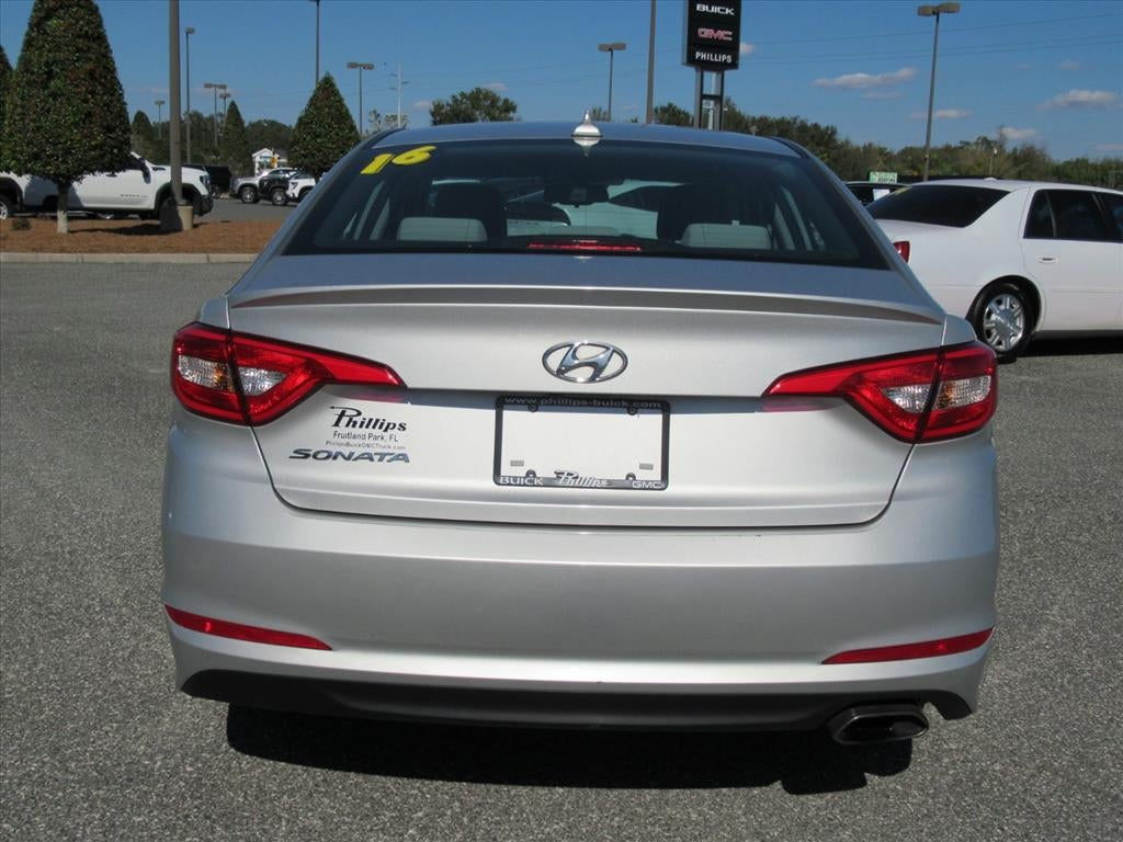 2016 Hyundai SONATA SE