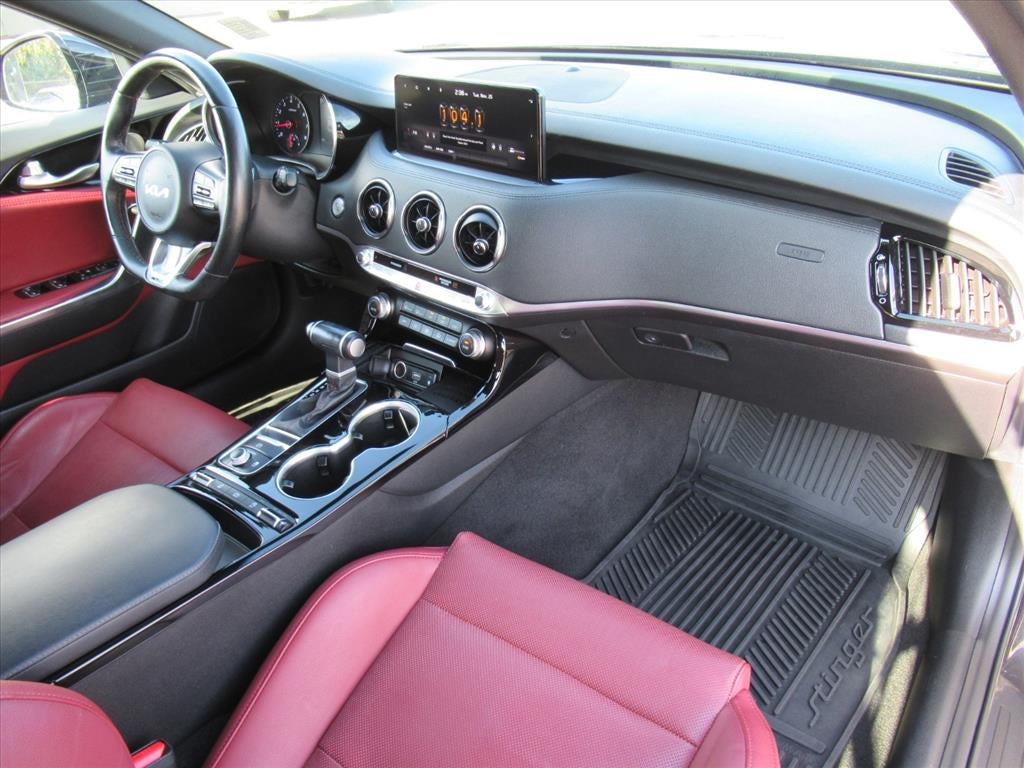 2023 Kia Stinger GT-Line