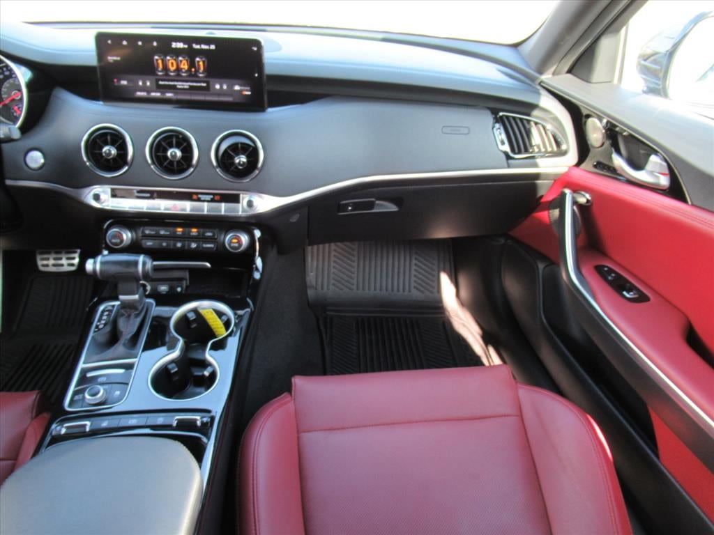 2023 Kia Stinger GT-Line