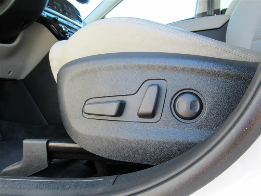 2022 Kia Sportage EX